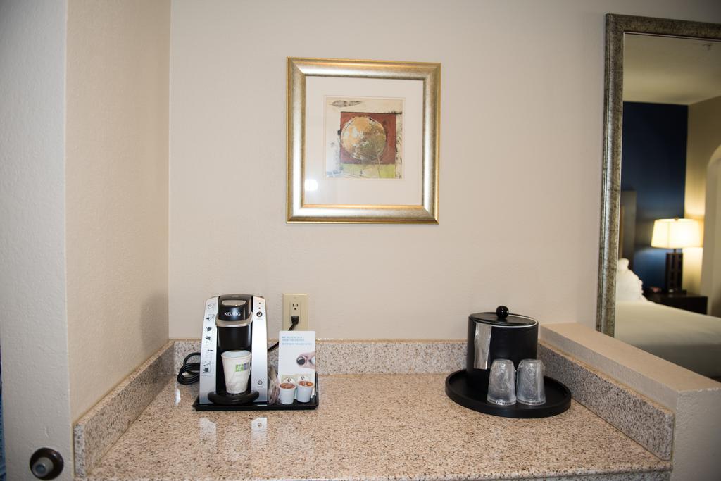 Holiday Inn Express Houston North-1960 Champions Area מראה חיצוני תמונה