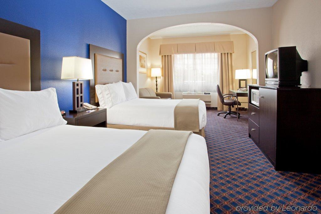 Holiday Inn Express Houston North-1960 Champions Area מראה חיצוני תמונה