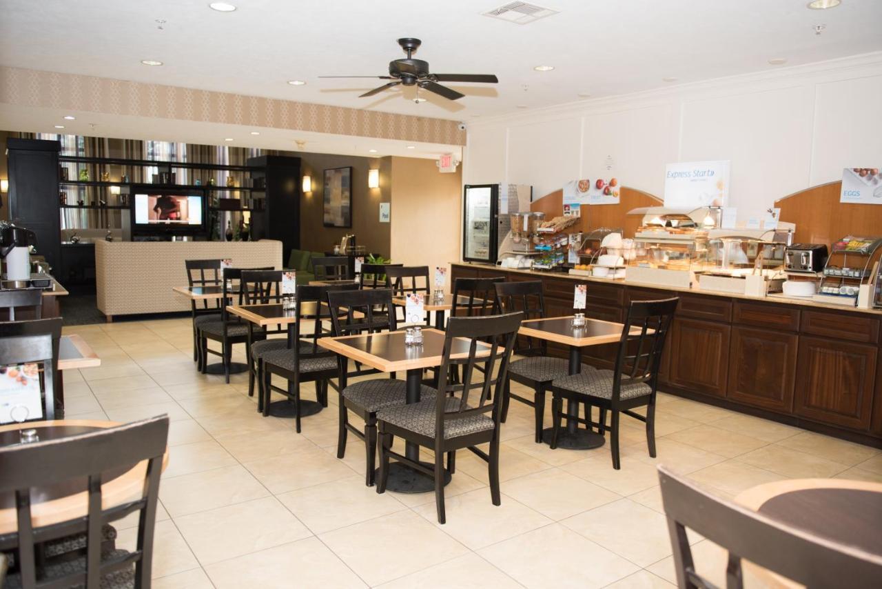 Holiday Inn Express Houston North-1960 Champions Area מראה חיצוני תמונה